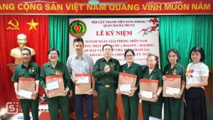 CÔNG TY NHẬT AN TẶNG QUÀ TRI ÂN CÁC CỰU THANH NIÊN XUNG PHONG QUẬN HAI BÀ TRƯNG